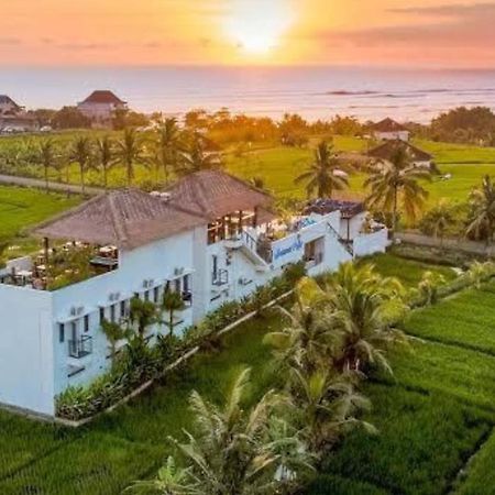 Swell Hotel, Pool Bar & Restaurant Танаг-Лот Екстер'єр фото