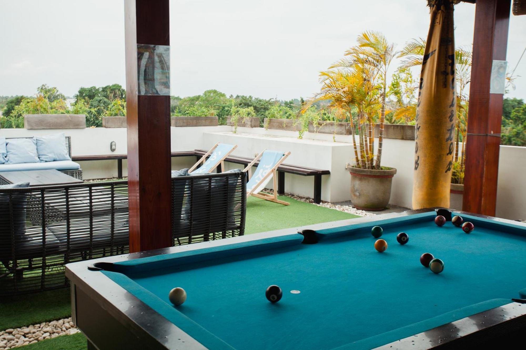 Swell Hotel, Pool Bar & Restaurant Танаг-Лот Екстер'єр фото
