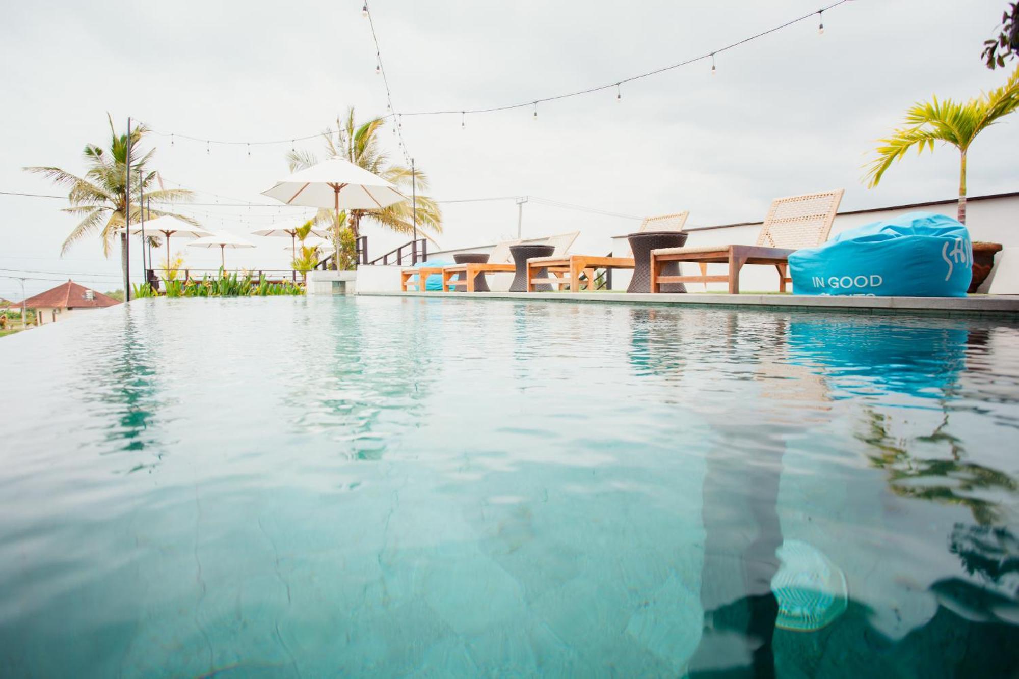 Swell Hotel, Pool Bar & Restaurant Танаг-Лот Екстер'єр фото